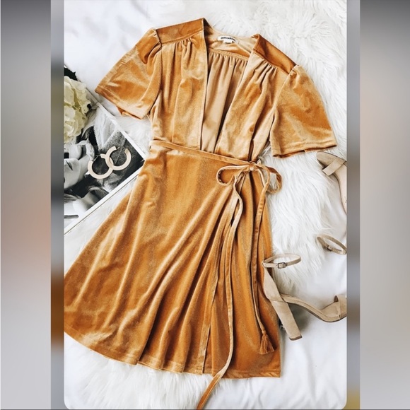 BILLABONG DRESS - Picture 3 of 3